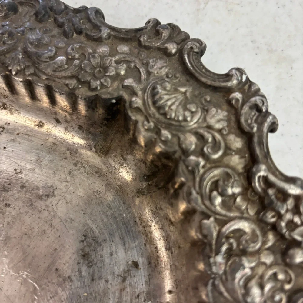 Vintage Victor Silver Co Quadruple Plate 1004½ Silverplate Vanity Serving Tray